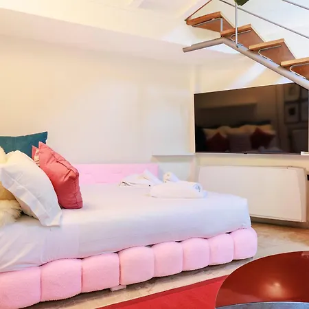 Borgo Pinti Luxury Duplex Apartment Florence