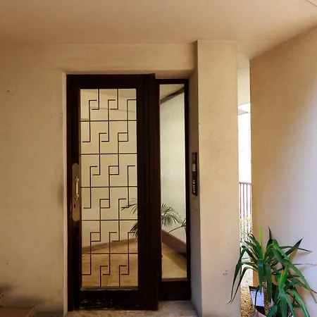 Borgo Pinti Luxury Duplex  Florence